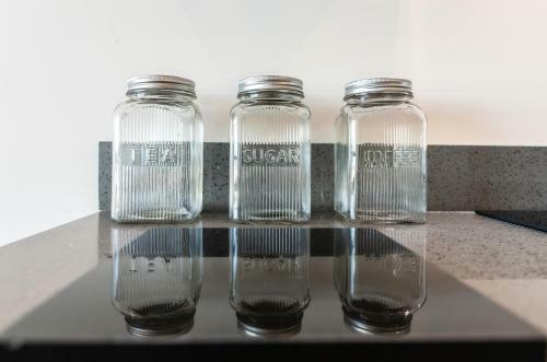Apartamento ?onpoint -convenient 1 Bedroom Apt With Parking!?