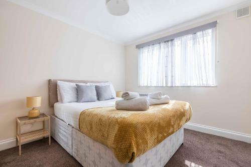 Apartamento Meadowbrook Place @ Heathrow. Free Parking