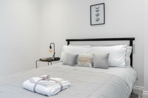 Luxury Two Bed Apartment With Free Parking