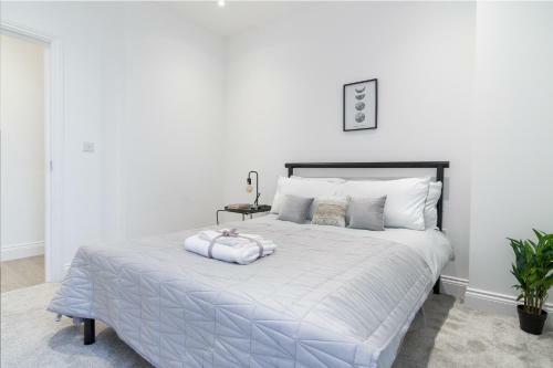 Luxury Two Bed Apartment With Free Parking