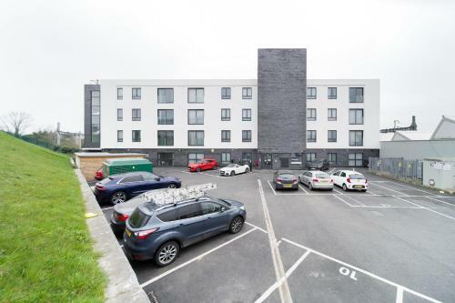 Luxury Two Bed Apartment With Free Parking