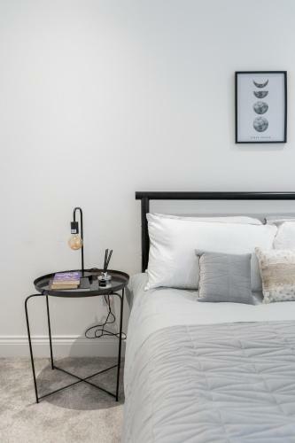 Luxury Two Bed Apartment With Free Parking
