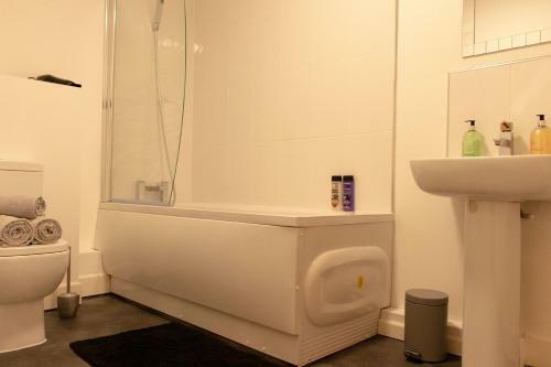 Modern Apartment Minutes Away From Heathrow