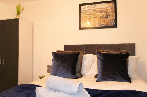 Modern Apartment Minutes Away From Heathrow