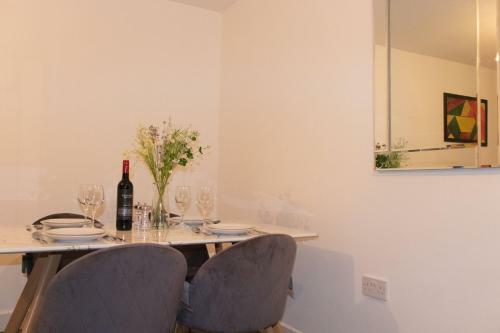 Modern Apartment Minutes Away From Heathrow