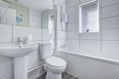 Windsor Burnham Ascot Haven Sleeps 4