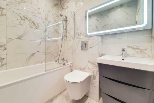 New, Contemporary, 2 Double Bedroom Apartment In Slough