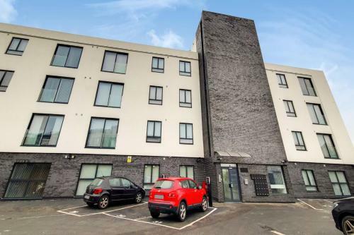 New, Contemporary, 2 Double Bedroom Apartment In Slough