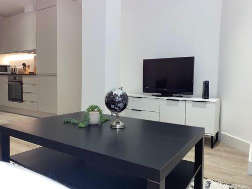 Roomotel - Streetsbrook Apartments