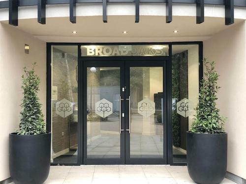 Roomotel - Streetsbrook Apartments