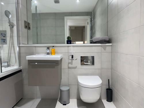 Roomotel - Streetsbrook Apartments