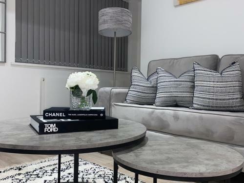Roomotel - Streetsbrook Apartments