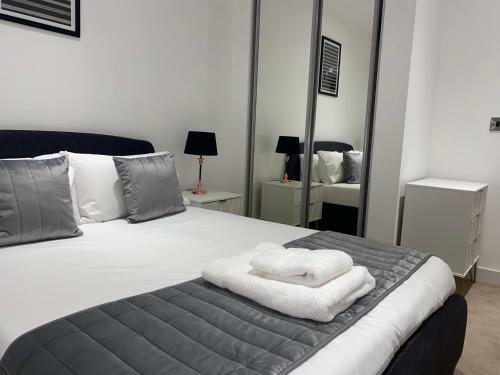 Roomotel - Streetsbrook Apartments