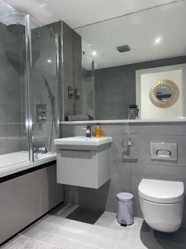 Roomotel - Streetsbrook Apartments