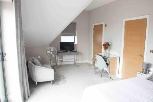 Beautiful 3 Bedroom Town House