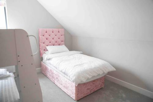 Beautiful 3 Bedroom Town House