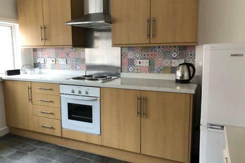 Comfortable Spacious 3 Bedroomed House Near Durham