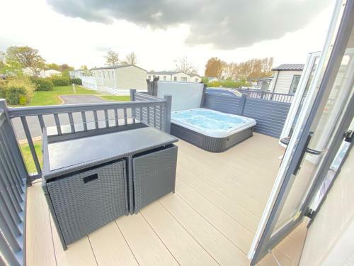 Foxes Den - Hot Tub - Pet Friendly