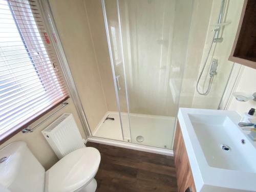 Wildflower, Premium Plus Hot Tub Lodge