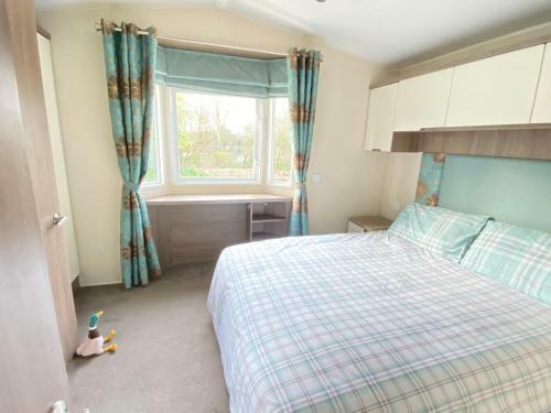 Dabbling Ducks - Pet Friendly