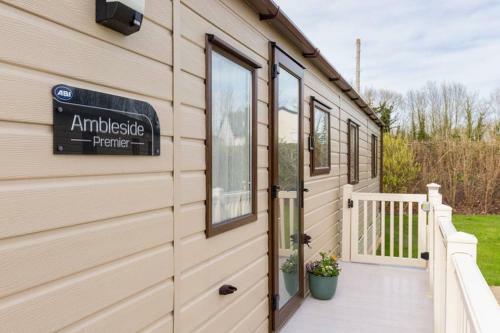 Thumper Lodge - Luxury Lodge With Hot Tub