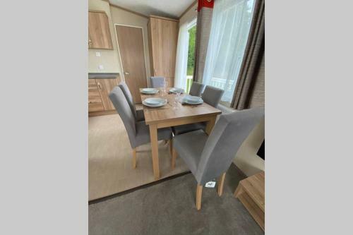 Cotswold Lodge - Pet Friendly