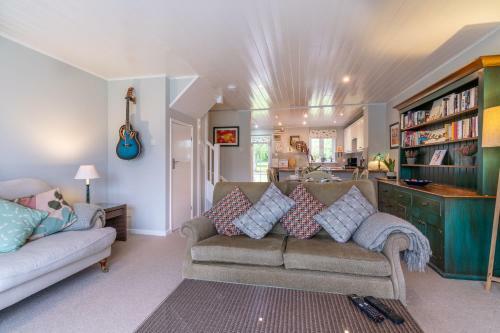 Mayfly Lodge