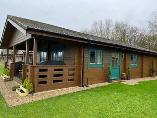 Heron Lodge, Lake Pochard