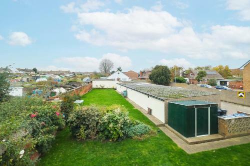 Lovely 2 Bed Apartment With Parking In Thurrock