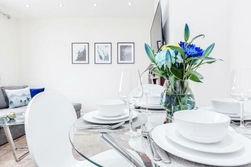 *contractor *vacation Home* -thurrock Ockendon