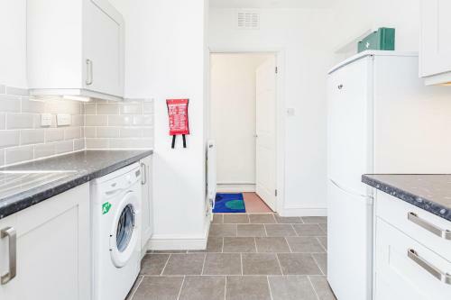 *contractor *vacation Home* -thurrock Ockendon