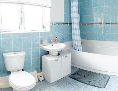Delightful Central, Seaside Apartment-with Free Parking
