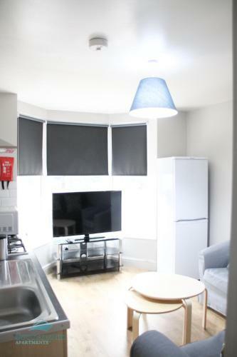 Shirley Apartments