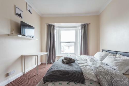 Hostal Shirley House Self Catering