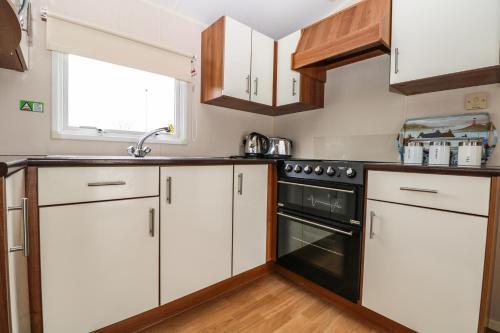 Solent Breezes, Caravan 108