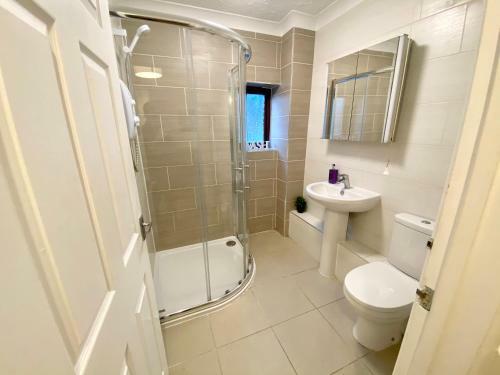Central & Modern Open Plan Apartment - With Flexible Cancellation