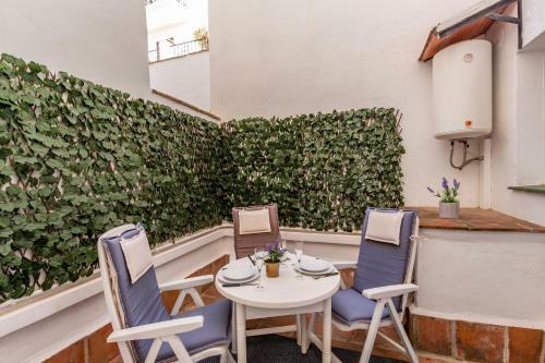 Bright Apartment With Terrace In Mijas Golf