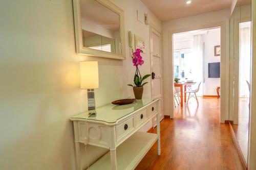San Sebastian Apartment By Hello Homes