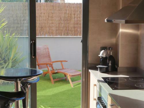Lets Holidays Apartment Pool & Parking