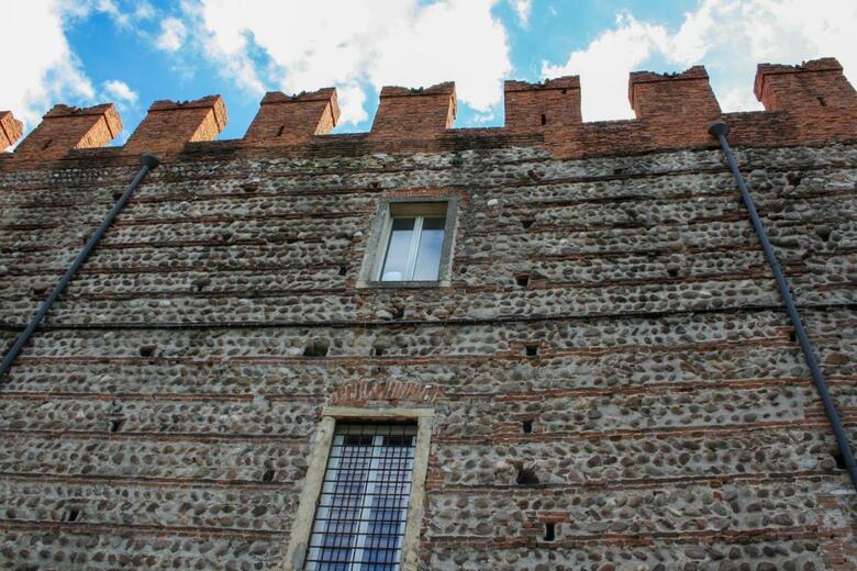 Hostal Antiche Mura - Italian Homing