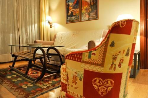 Apartamentos Chardins-chard�n Bellved�