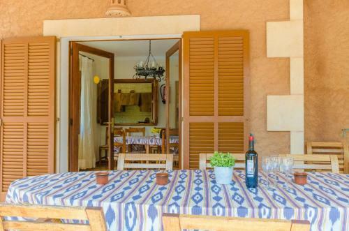 Villa Cerca De Cala Dor Con Piscina