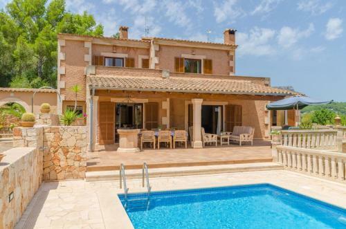 Villa Cerca De Cala Dor Con Piscina