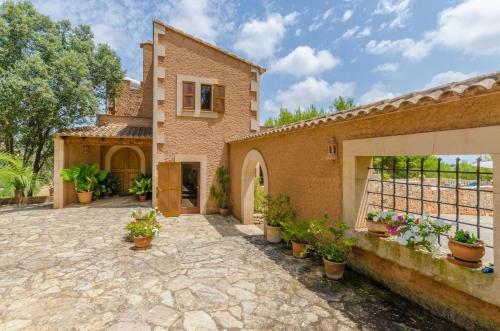 Villa Cerca De Cala Dor Con Piscina