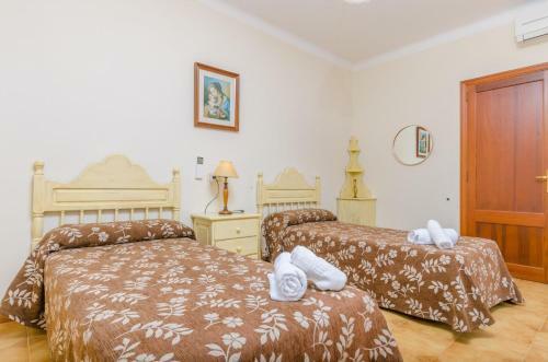 Villa Cerca De Cala Dor Con Piscina