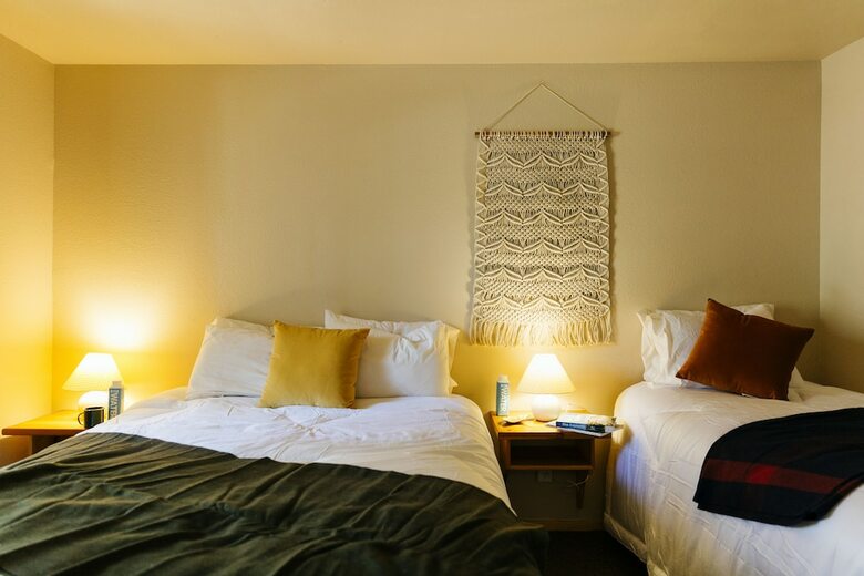 Honey Bear Lodge & Cabins