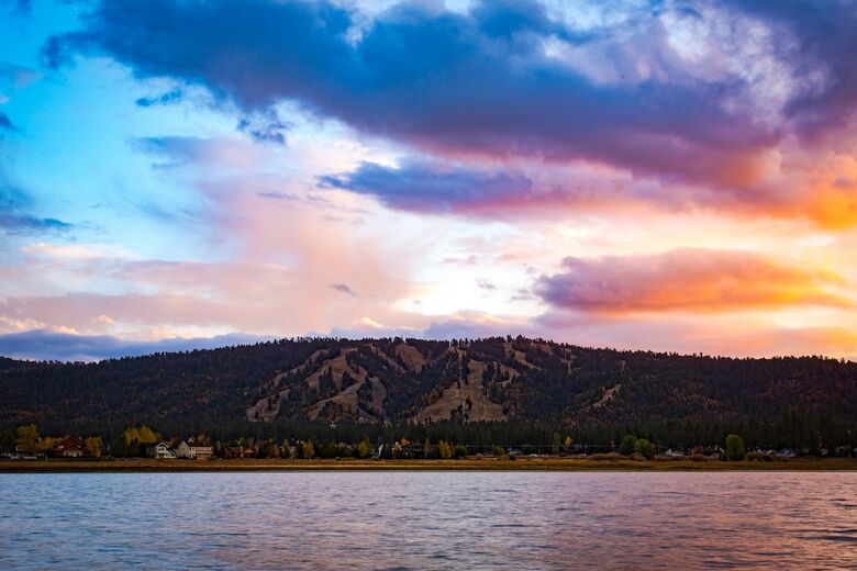 Honey Bear Lodge & Cabins