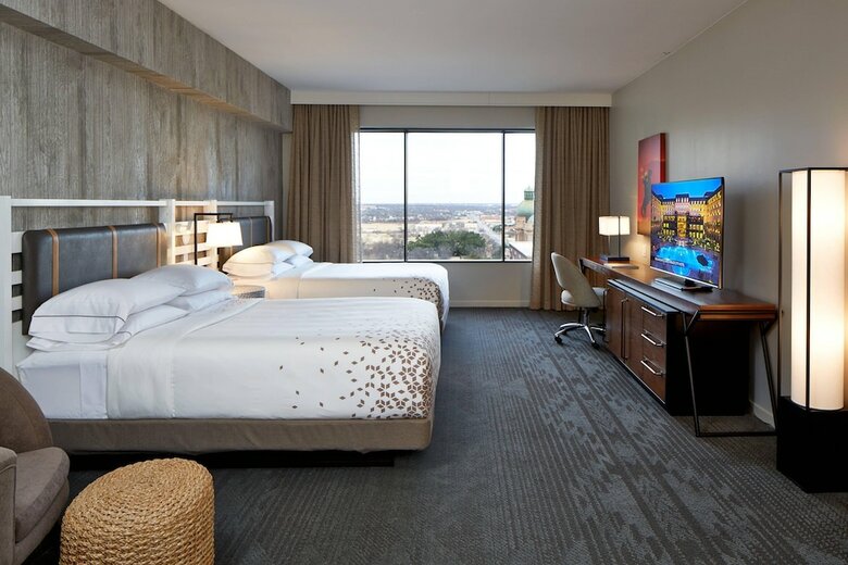The Worthington Renaissance Fort Worth Hotel