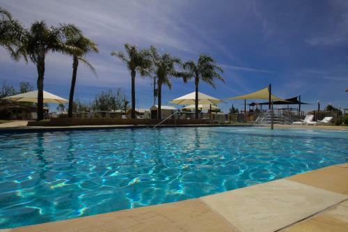 Sun Country Holiday Village