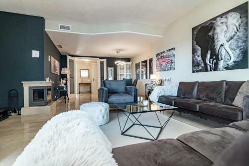 Lac- Spacious Apartment With Spectacular Views